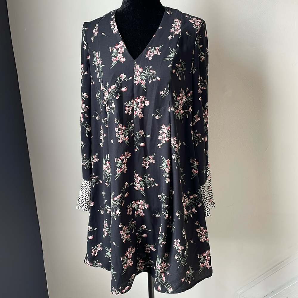 Sandro Ferrone Italian Black floral long sleeve shift dress